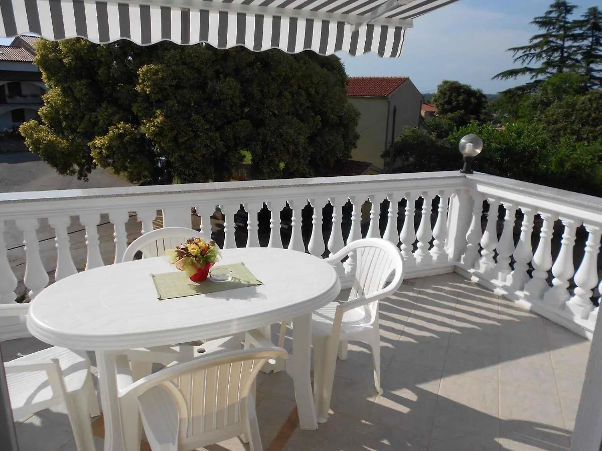 Holiday Home In Muntic/Istrien 10956